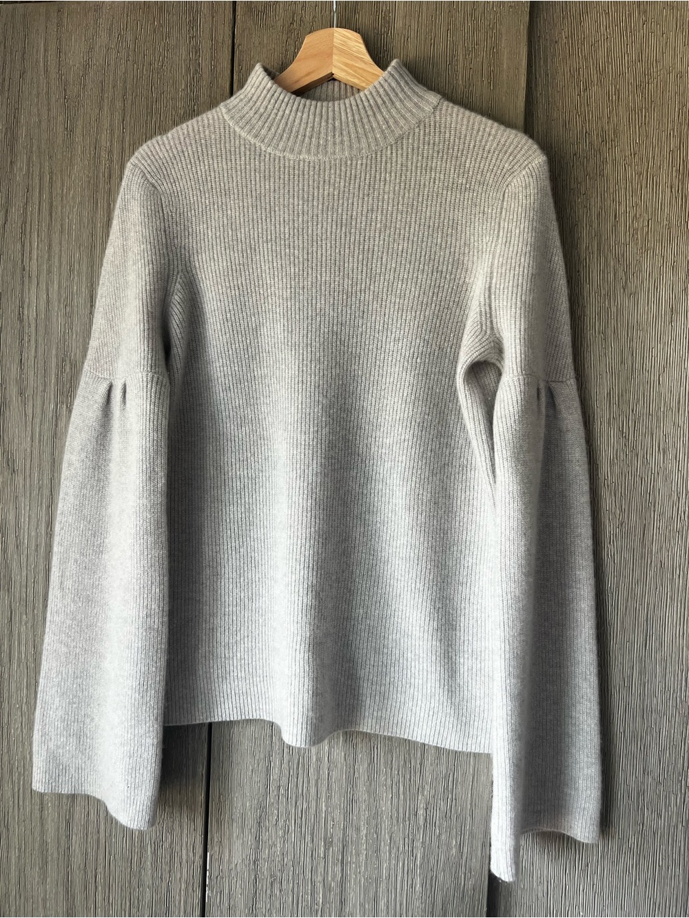 Saks Fifth Avenue cashmere Light Gray Mock Neck Ribbed Womenโs Sweater